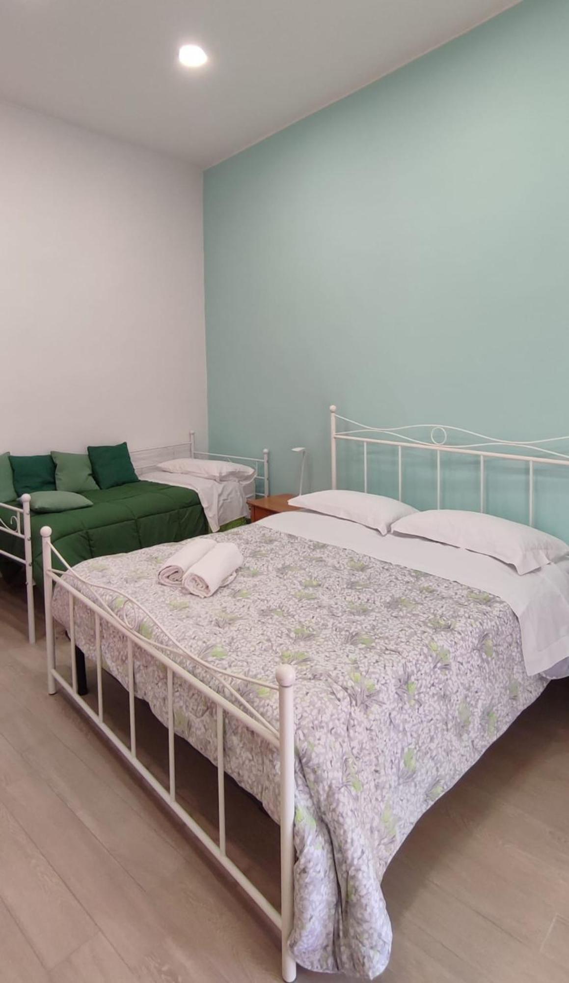 Casa Vacanze Napoli Centro Carmen & Sara Kültér fotó