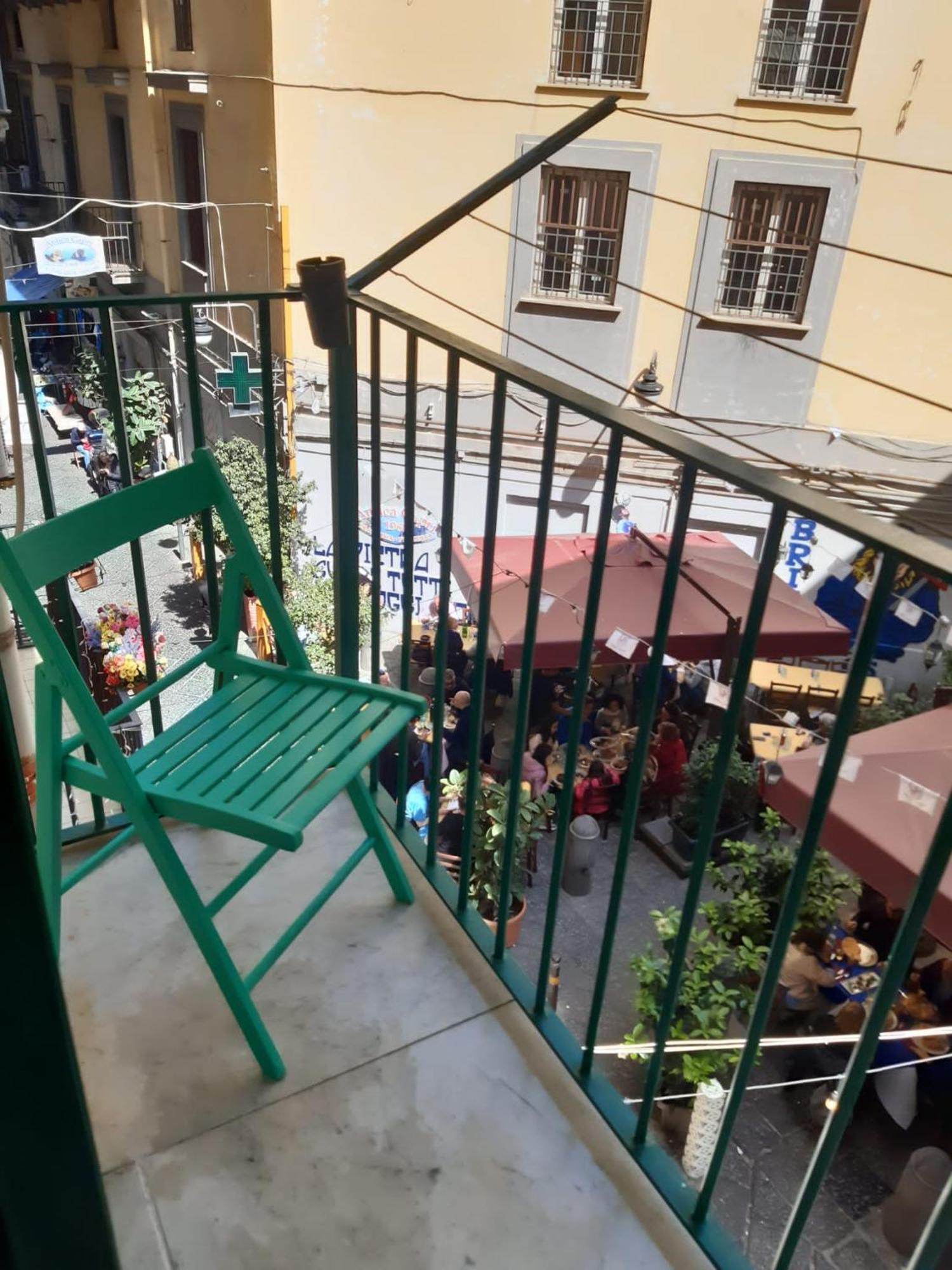 Casa Vacanze Napoli Centro Carmen & Sara Kültér fotó